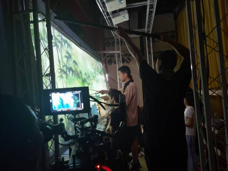 石柱TVC拍摄公司：美妆时尚造梦师，雕琢细节中的高级质感
